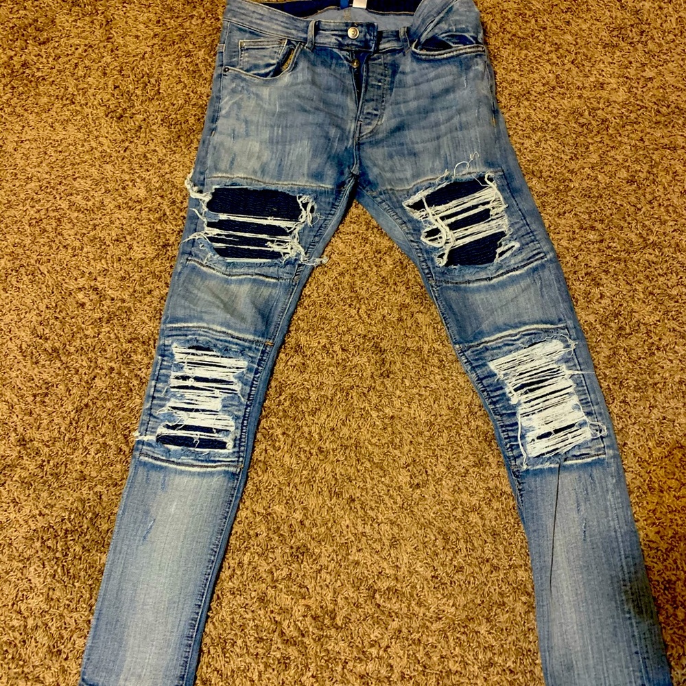 Men’s blue distressed skinny jeans
